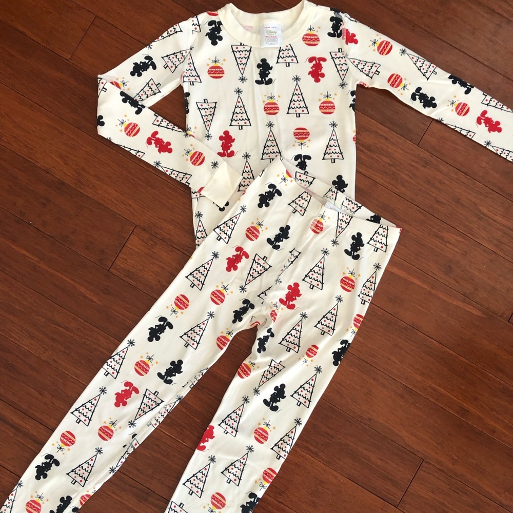 Hanna Andersson Mickey Mouse Christmas Pajamas size 10 or 140